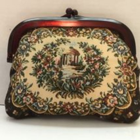 Vintage Tapestry Floral Clutch Purse Lucite Frame & Clasp 7" X 6" Handbag GUC - Picture 4 of 4